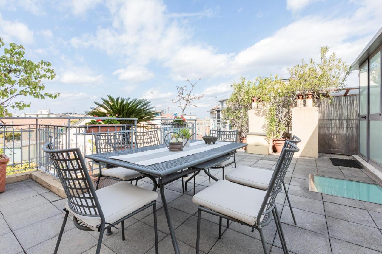 Sempione Split-Level Terrace Apartment - Top Collection Милано Екстериор снимка